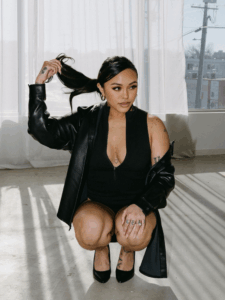 LatinWomanLove image 2