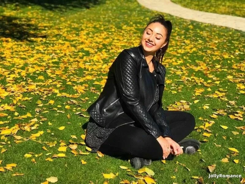 Viktoriya Profile image 2