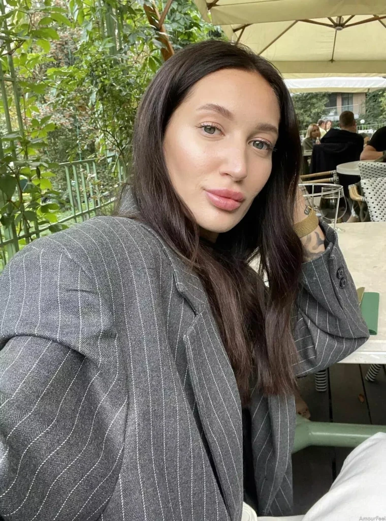 Natalyia Profile image 4