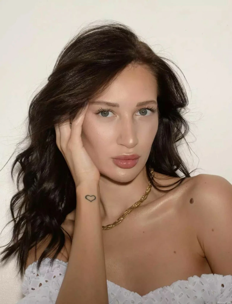 Natalyia Profile image 1