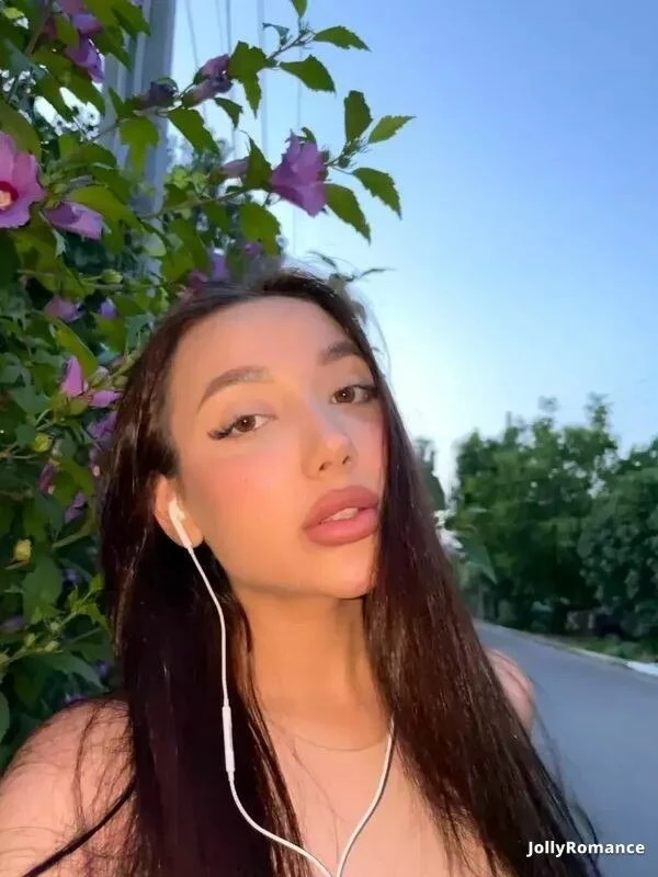 Svetlana Profile image 1