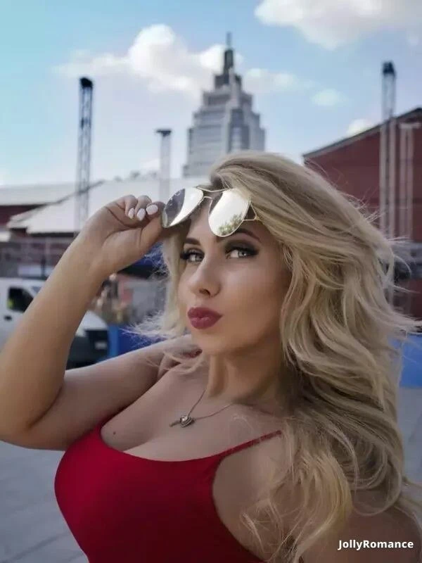 Ekaterina Profile image 2