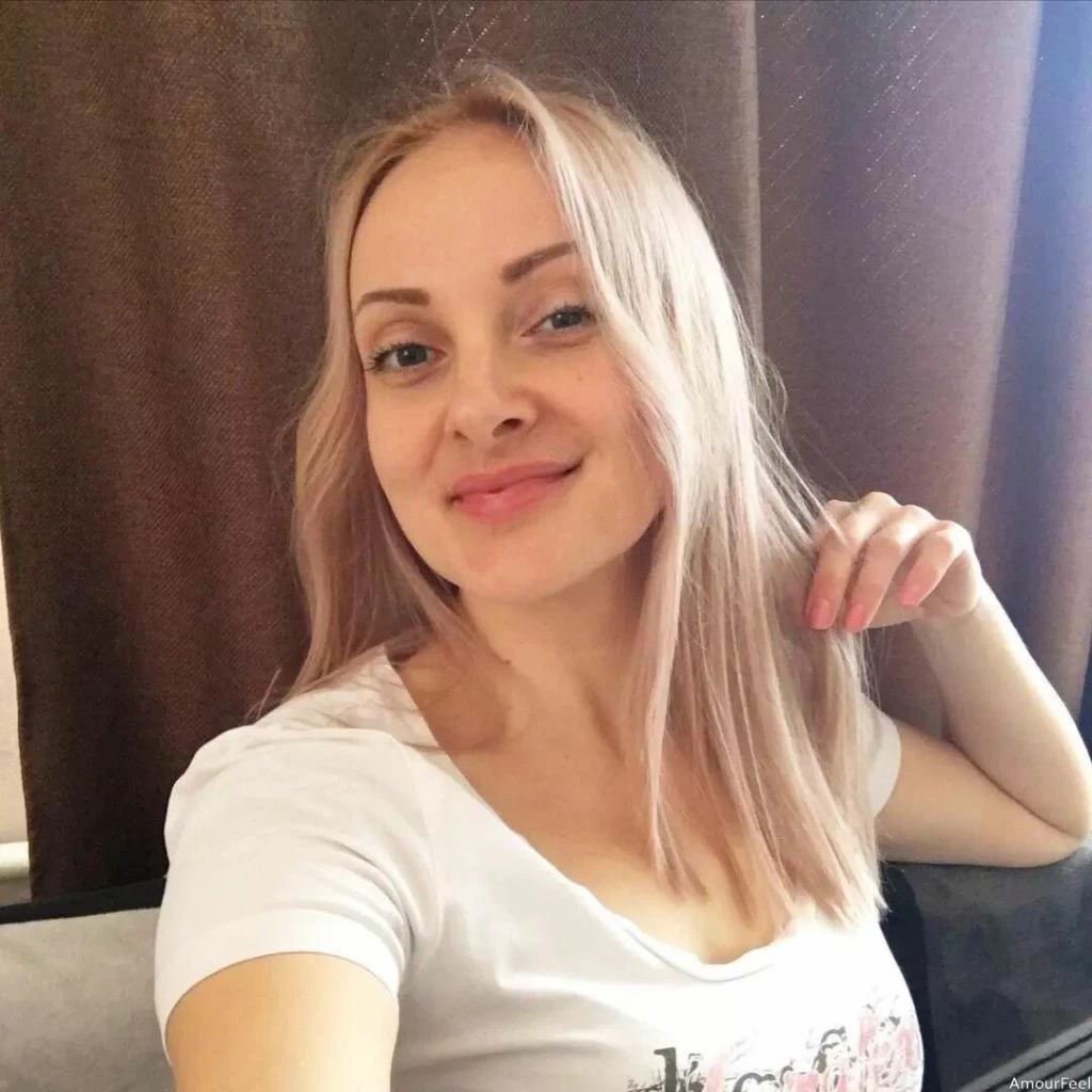 Diana Profile image 5