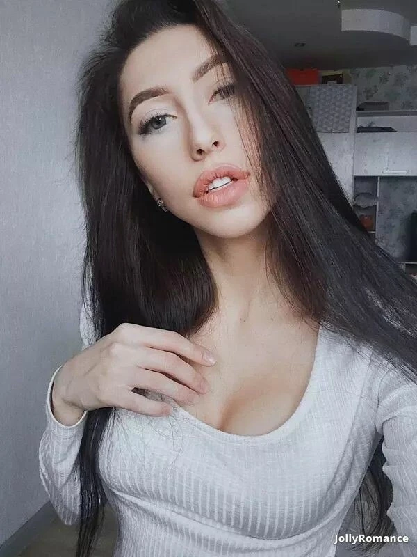 Anzhela Profile image 2