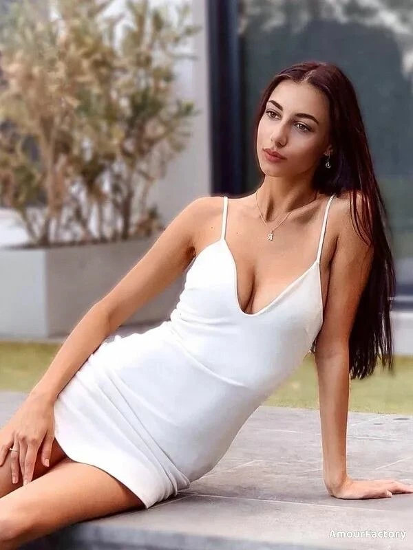Victoria Profile image 4