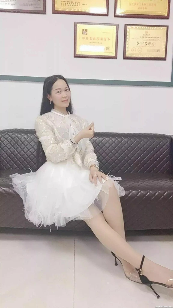 Mengmeng Profile image 1