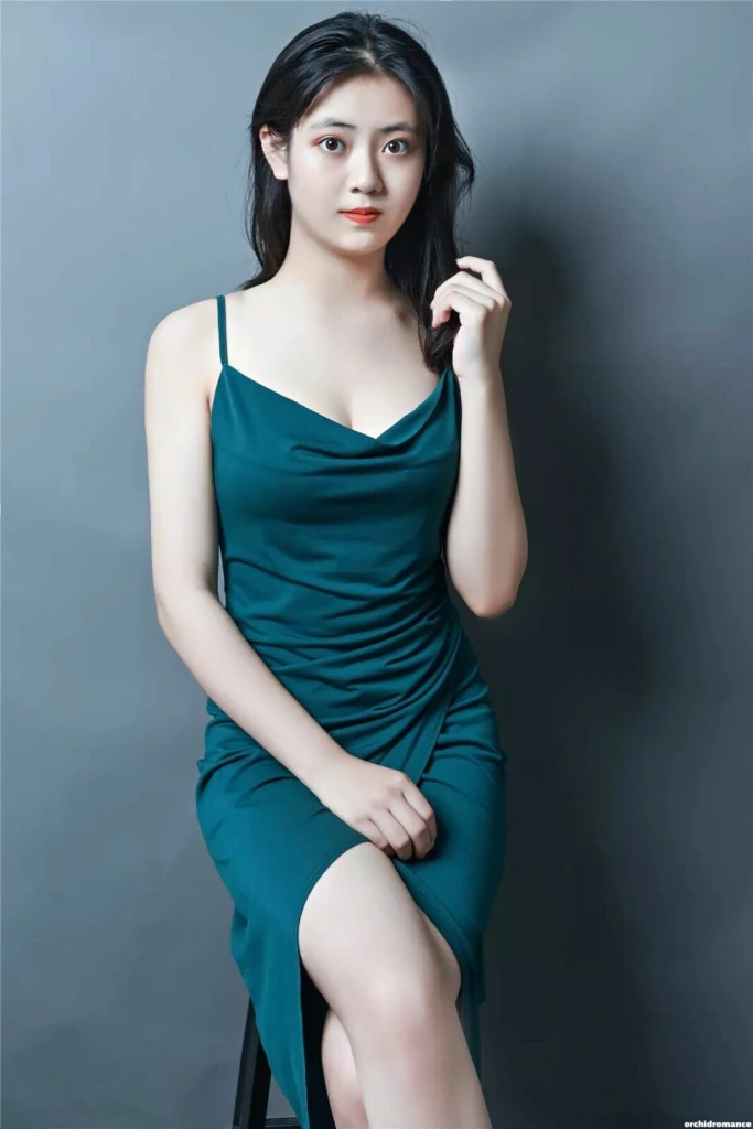 Rong Profile image 4