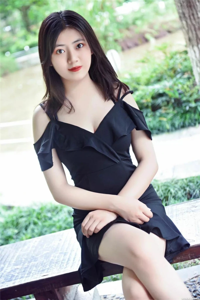 Rong Profile image 2