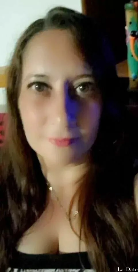 Paola Profile image 2