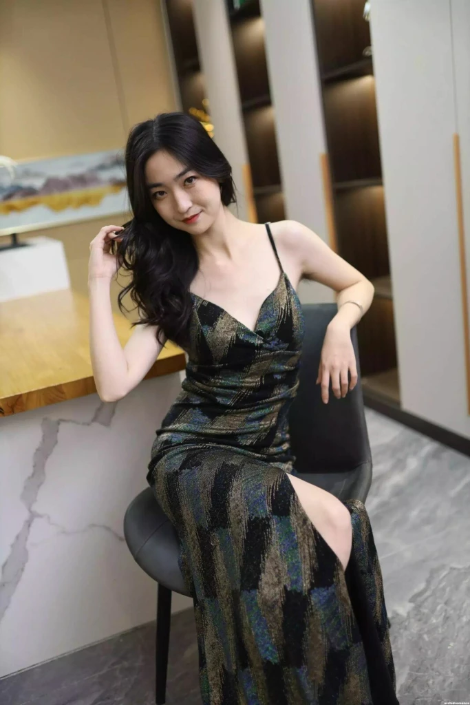 Fangfang Profile image 3