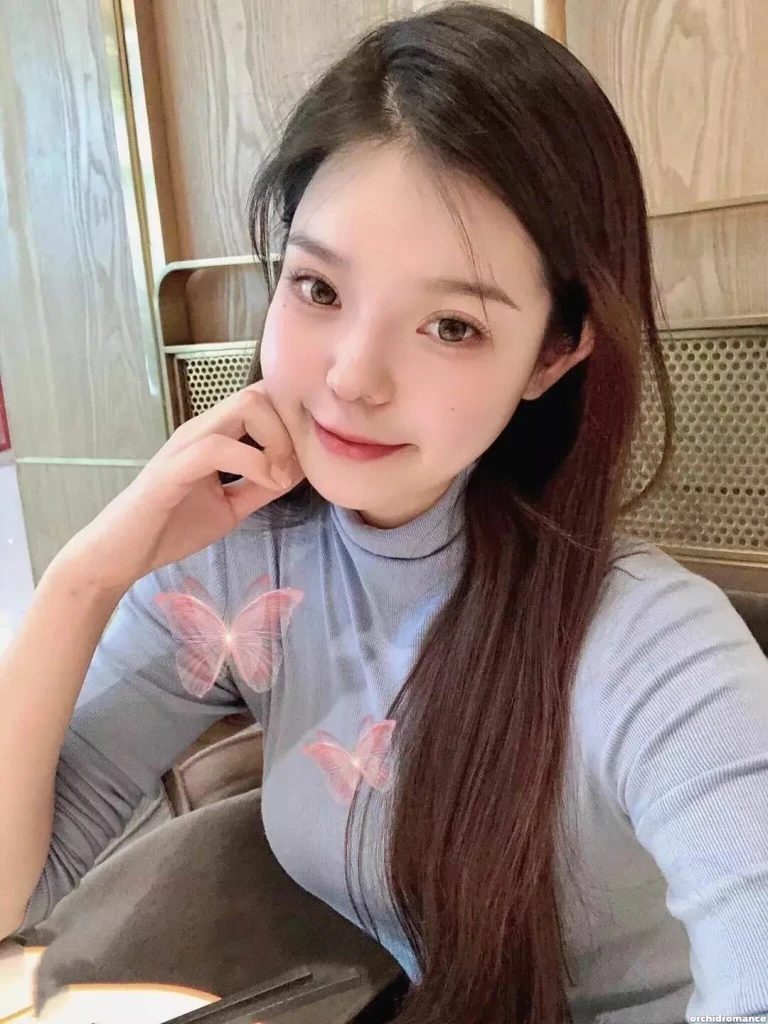 Amy Profile image 1