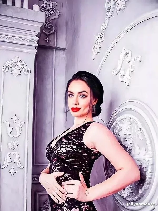 Julia Profile image 3