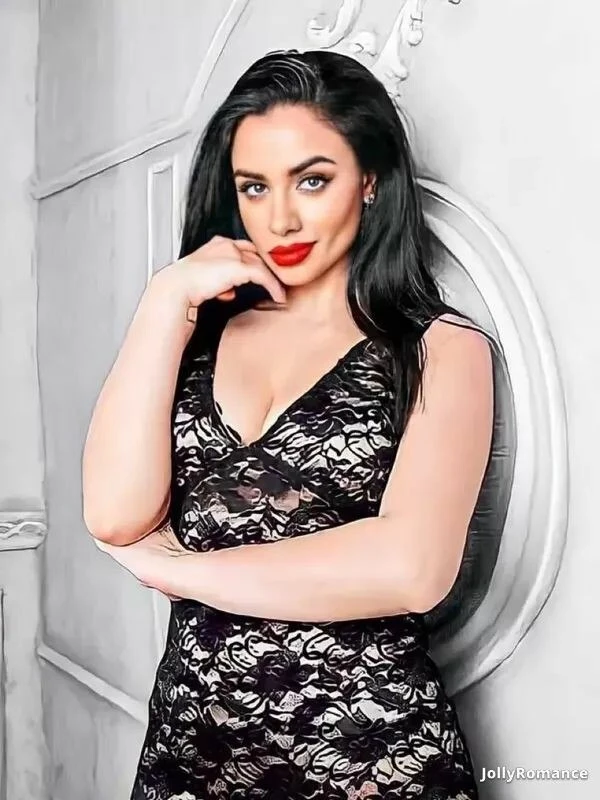 Julia Profile image 2