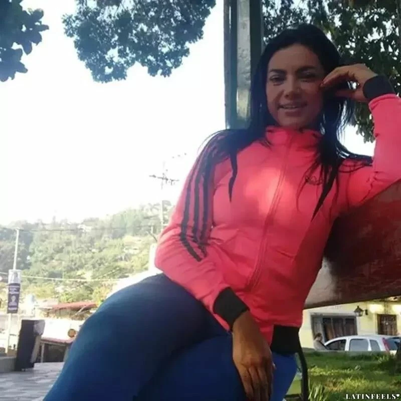 Franccesca Profile image 2