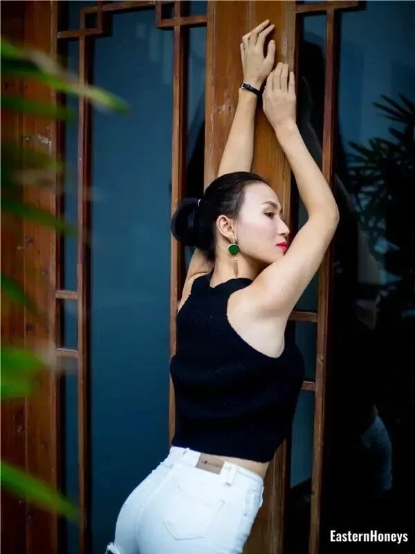 Huang Yie Profile image 4