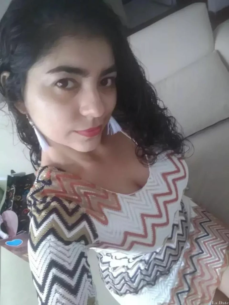 Marcela Profile image 4