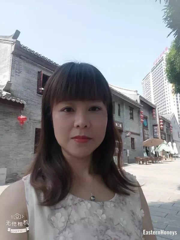 Qian Zhang Profile image 2