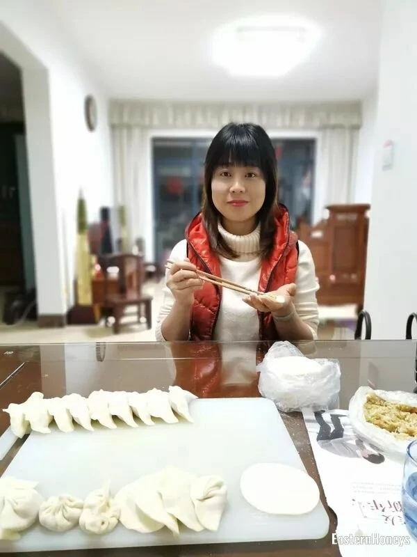 Qian Zhang Profile image 1