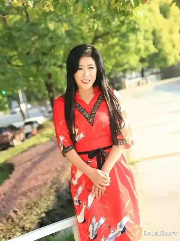 Ling Profile image 3