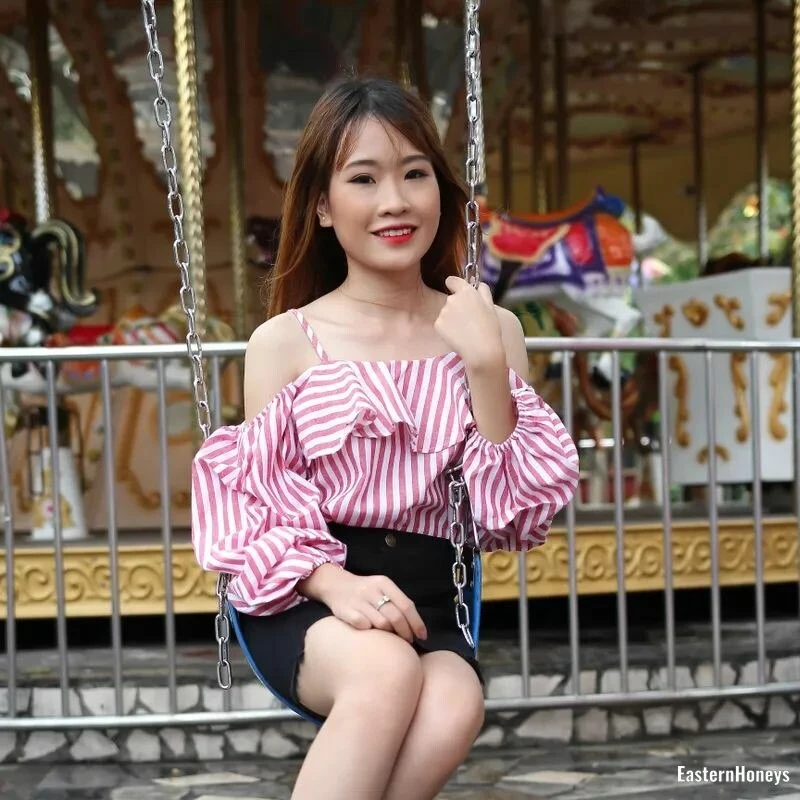 Nguyen Bich Profile image 2