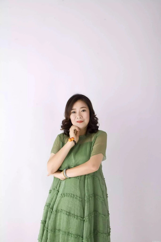 Yanxiao Profile image 2